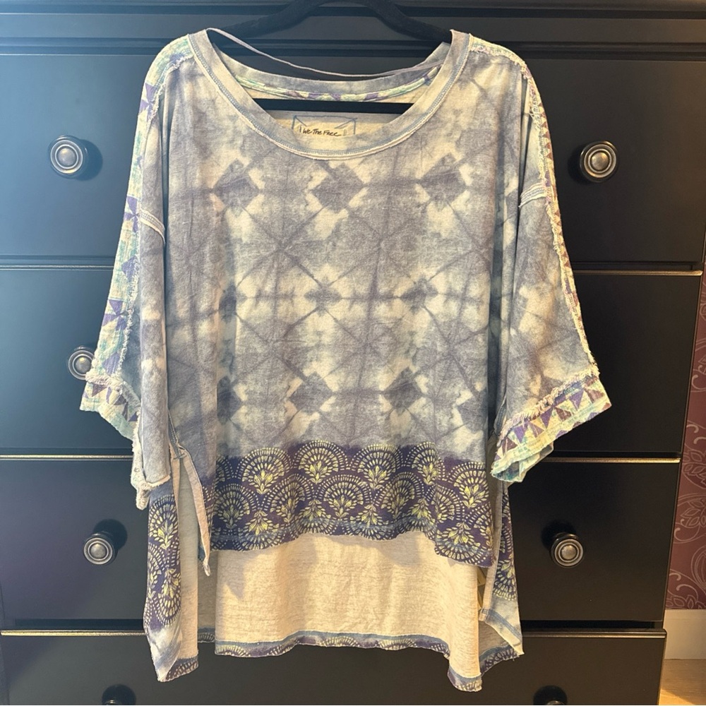 We the Free High Low Poncho Top with Sleeves Sz XS